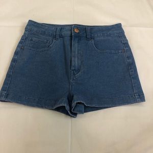Forever 21 Light Blue Denim Wash Jegging Shorts!